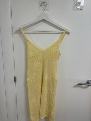 Vestido Pull&Bear amarillo