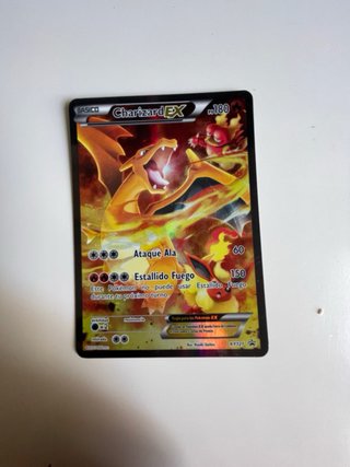 Carta Pokémon Charizard EX XY 121