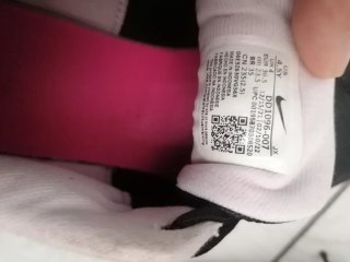 Scarpe Nike nere e rosa