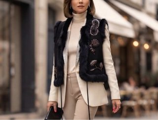 Gilet in pelliccia e blazer