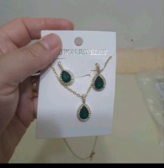 Conjunto Pendientes y Collar Moda