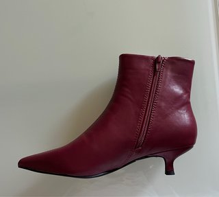 Botines burdeos tacón fino punta fina