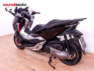 HONDA FORZA 300