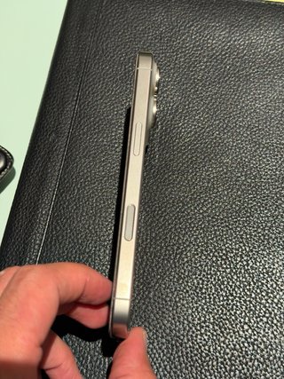 iPhone 16 Pro - Salud Batería 89%