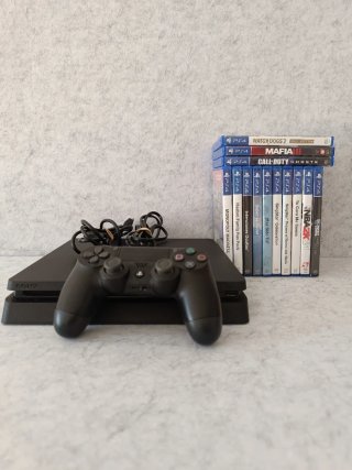PS4 Slim 1TB + 11 Juegos.