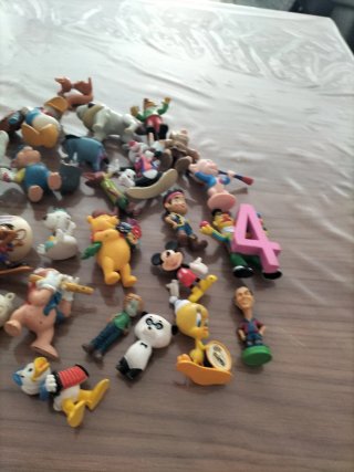 Vendo figuras PVC