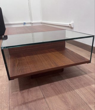 Mesa Centro Habitat Akira Nogal y Cristal