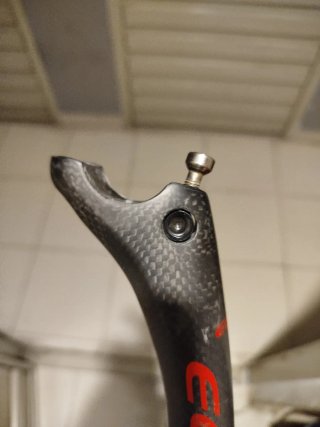 Tija sillín carbono EC90