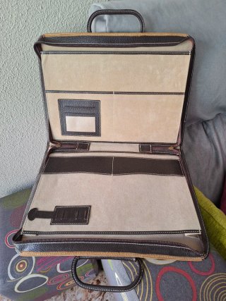 Maletín o Cartera Profesional Piel Beige/Marrón