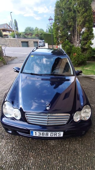 Mercedes-Benz Clase C 2005