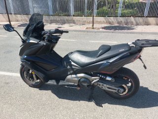 Moto Kymco AK 550 ABS 54cv Negra 2017 91.100km