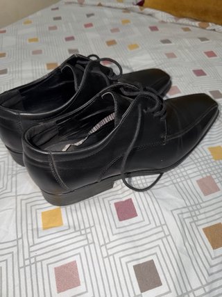 Zapatos clásicos negros de vestir