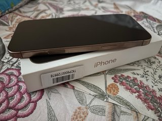 iPhone 16 Pro Max Dorado