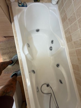 Bañera Hidromasaje Completa + Grifería