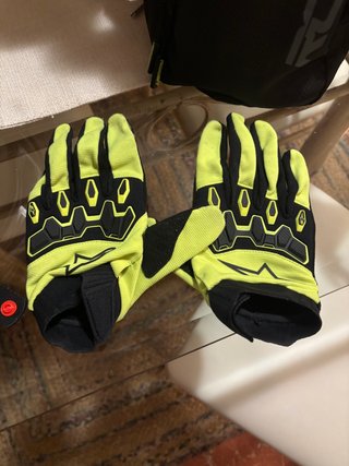 Pack enduro/Motocross Givi y Alpinestars reestreno