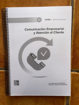 Libro comunicación empresarial y atención