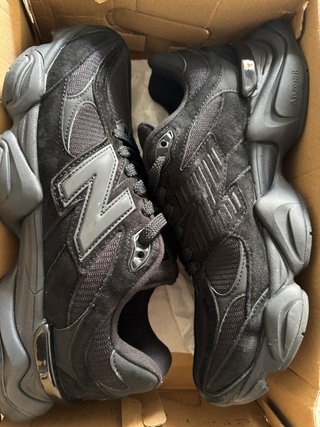 New Balance 9060 Negro