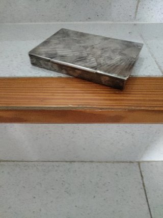 Caja decorativa plateada