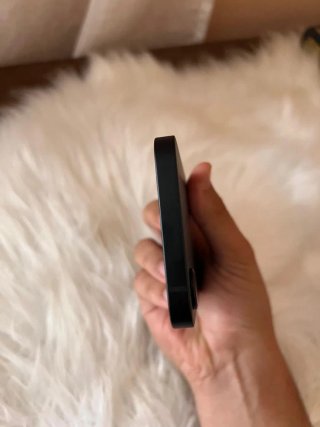 iPhone 16e