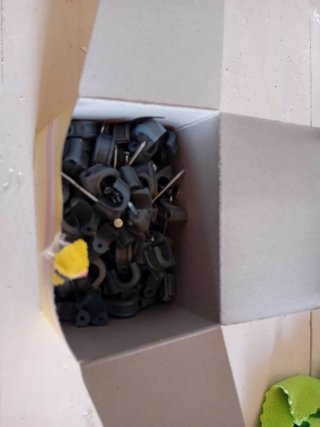 Grapas para cables de pared