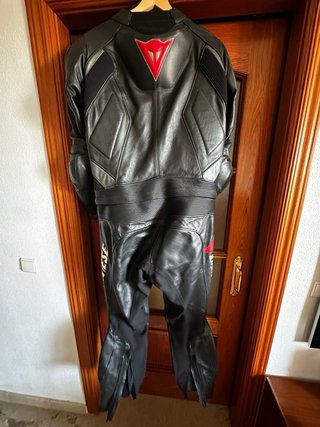 Mono Dainese Laguna Seca Talla 56