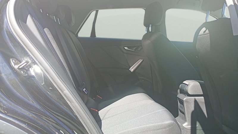 Audi Q2 Advanced 30 TFSI 2021, foto 13