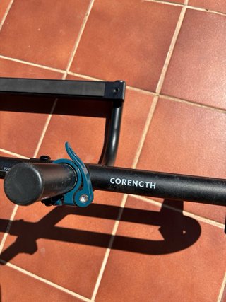 Barra de dominadas sin tornillos Decathlon