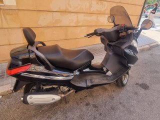 Piaggio X8 250 i.e. Negra