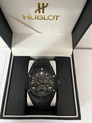 Reloj Hublot Quartz elegante