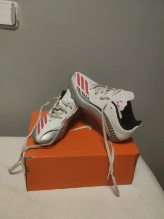 Botas de fútbol Messi Talla 34