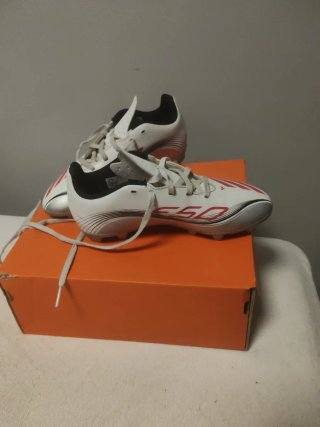 Botas de fútbol Messi Talla 34