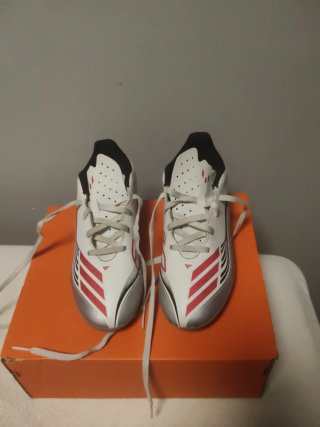 Botas de fútbol Messi Talla 34