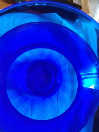 Vaso e posacenere in vetro soffiato blu