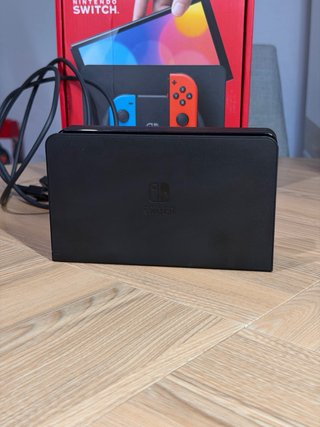 Ottimo Stato! Nintendo Switch OLED Completa