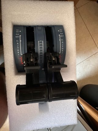 Ursa Minor 32 - Panel de Control de Avión