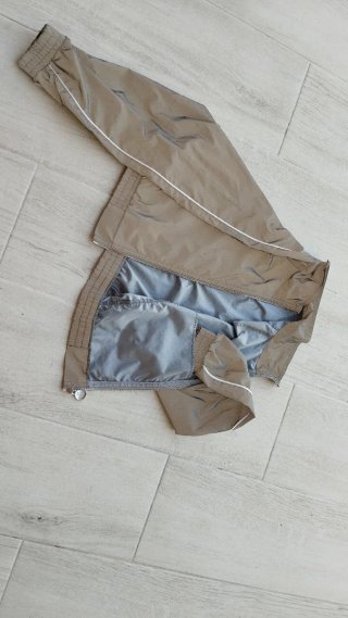 Chaqueta cortavientos reflectante bershka