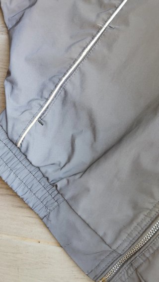 Chaqueta cortavientos reflectante bershka