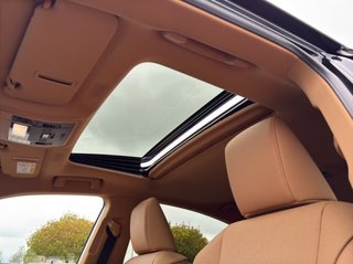Lexus ES 2025