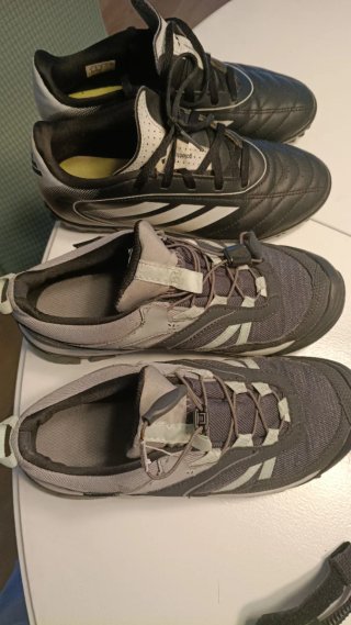 Zapatillas Adidas niño talla 35 /Quechua waterpoof