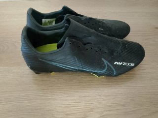 Botas de fútbol Nike Talla 40.5