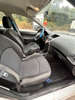 Peugeot 206+ 2010