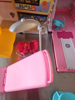 Ambulancia de juguete Barbie