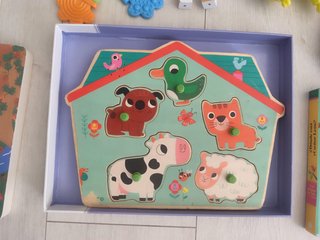 Lote Juguetes y Libros para Bebé 0-2 Años