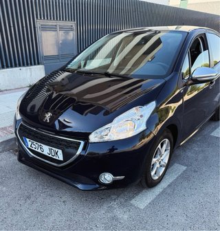 Alquiler de Peugeot 208 por Meses / Semanas / Dias