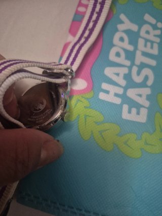 Reloj Real Madrid Blanco y Morado No tiene pila