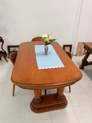 Mesa de comedor extensible de madera