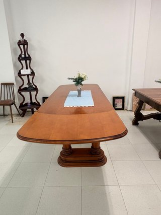 Mesa de comedor extensible de madera