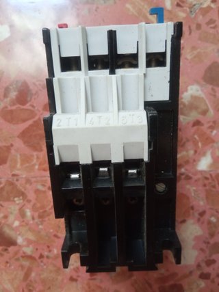 Contactor AGUT + relé térmico RILO-5,25 4-6,5A