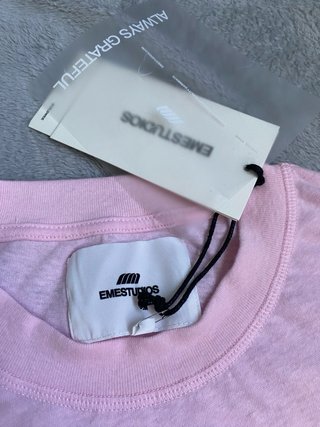 Camiseta Eme Studios Manga Larga Rosa