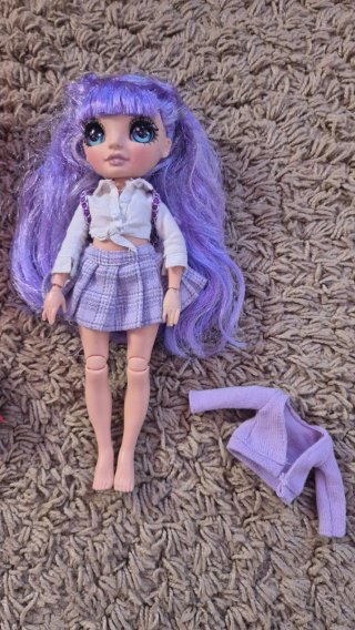 Muñeca Rainbow High Violet Willow